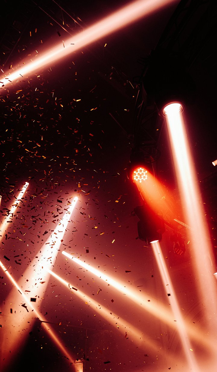 Stage lights and confetti